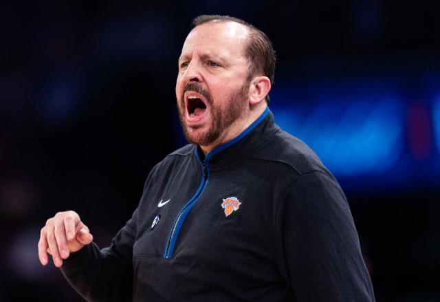 开云APP-2届最佳教练锡伯杜准备出山 尼克斯如今风声鹤唳他想回归吗？